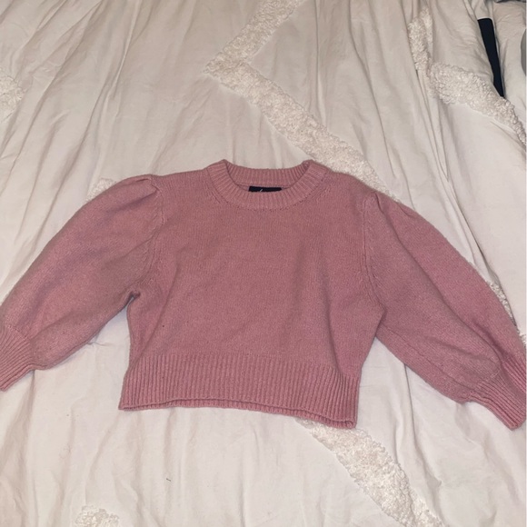 Pink Cropped Sweater Top w Mid Length Sleeves - Picture 1 of 3